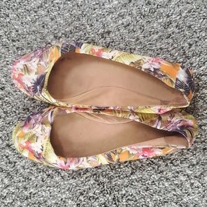 Anthropologie floral ballet flats - size 10